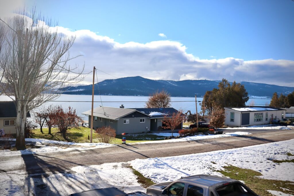 ART-flathead-lake-loft-montana-13