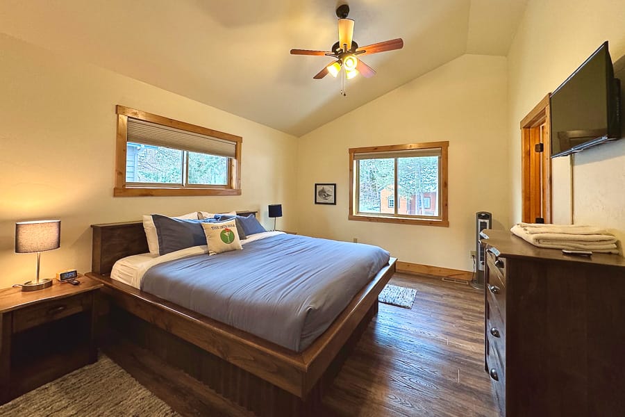 ARTProperty-glacier-007